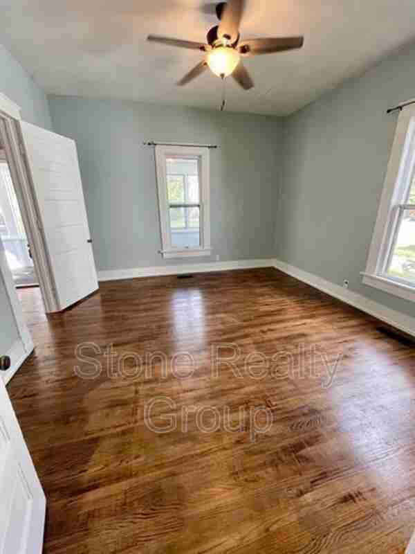 2509 N 12th St - Photo 4 of 7