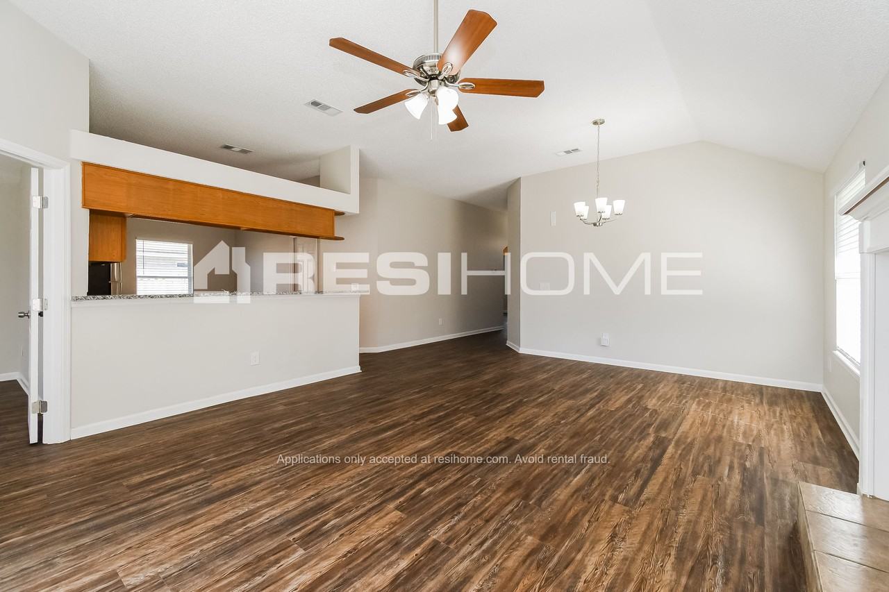 6090 Scenic Meadow Ln - Photo 3 of 23