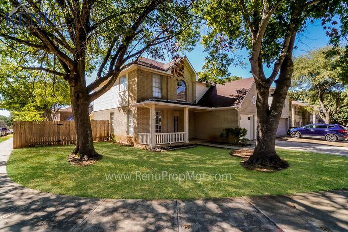 3713 Hull St - Photo 3 of 20