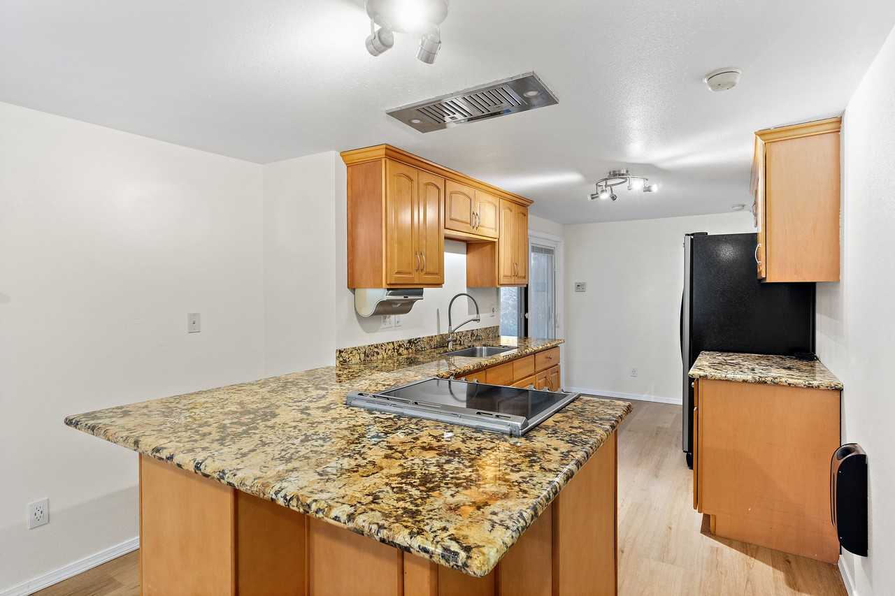 9219 38th Ave S #1 - Photo 3 of 18