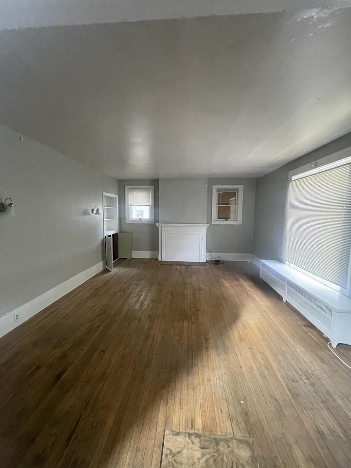 1859 10th Ave #1 - Photo 2 of 15