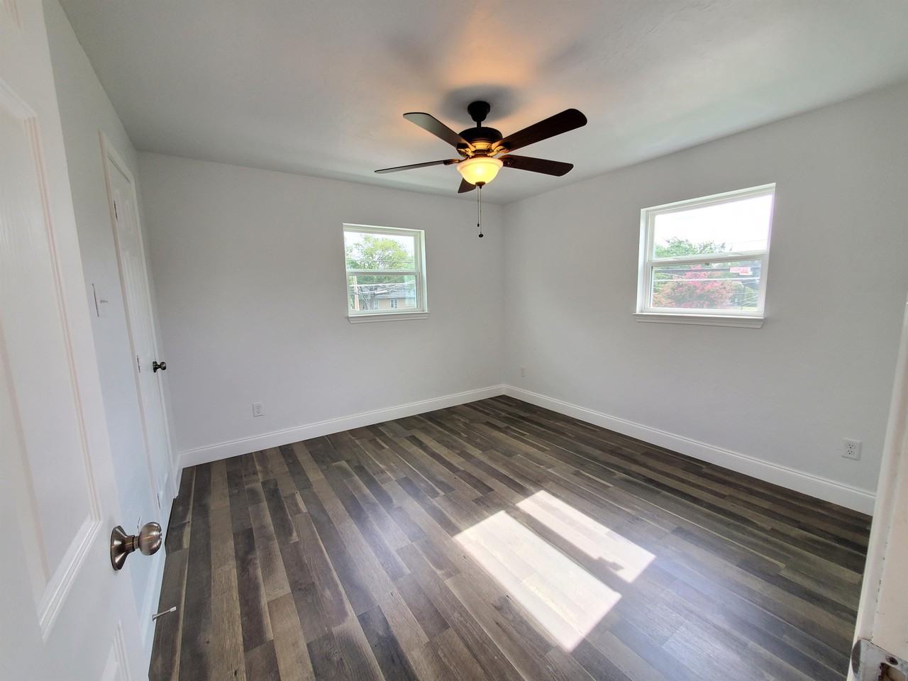 Wesley Street 2004Apt 5 #5 - Photo 7 of 11