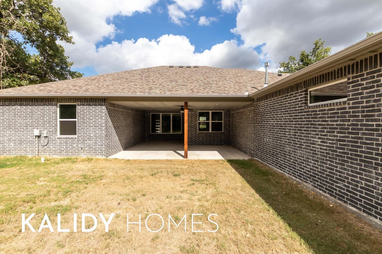 1679 Kalidy Dr #1 - Photo 3 of 50