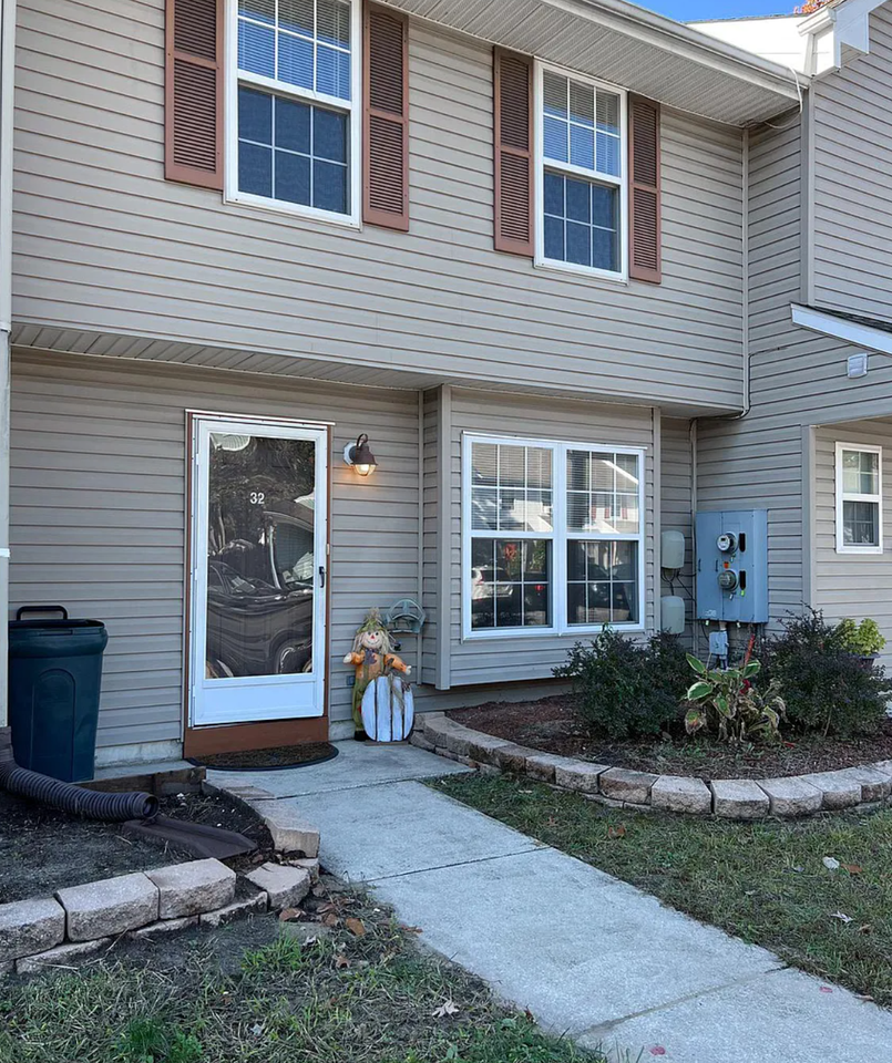 32 Grant Ln #32 - Photo 3 of 15