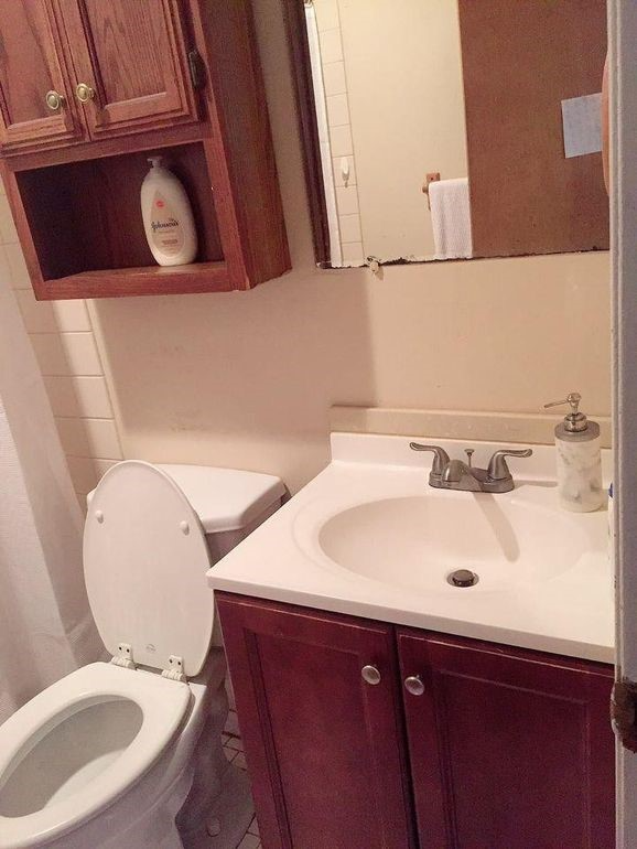 825 Russell Ave N #1 - Photo 3 of 10