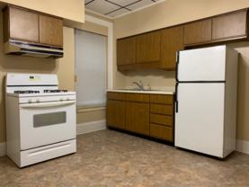 836 Main St #2R - Photo 1 of 1