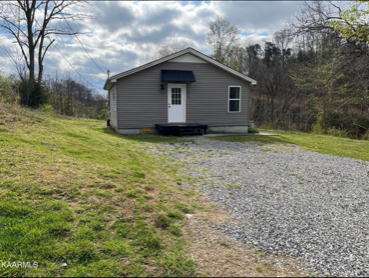 3371 Birdsong Rd - Photo 2 of 11