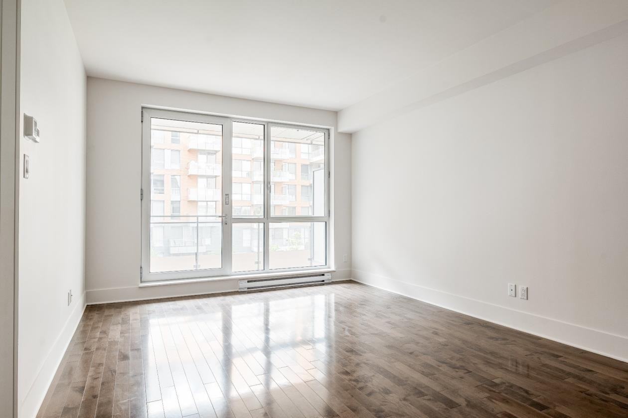 1250 Rue de la Commune Est #309 - Photo 2 of 15