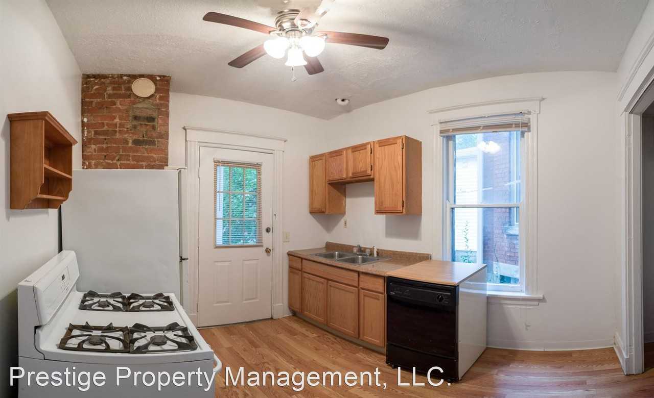 2307 Moerlein Ave - Photo 3 of 22