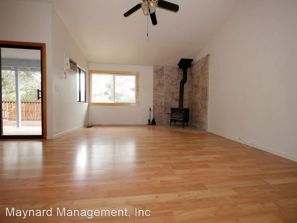 14593 14593 Holly Ln. - Photo 2 of 12