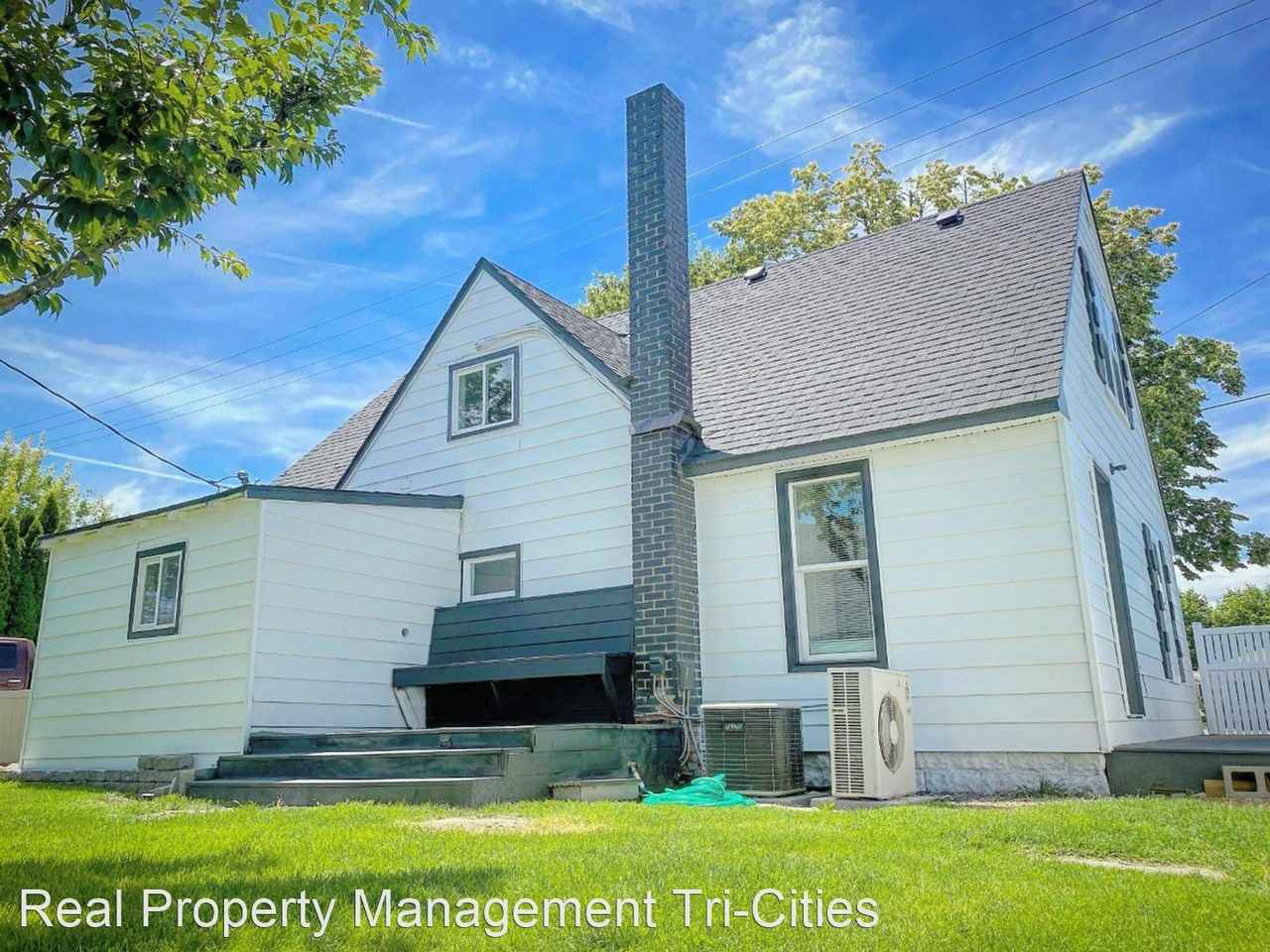 717 S Union St - Photo 3 of 15