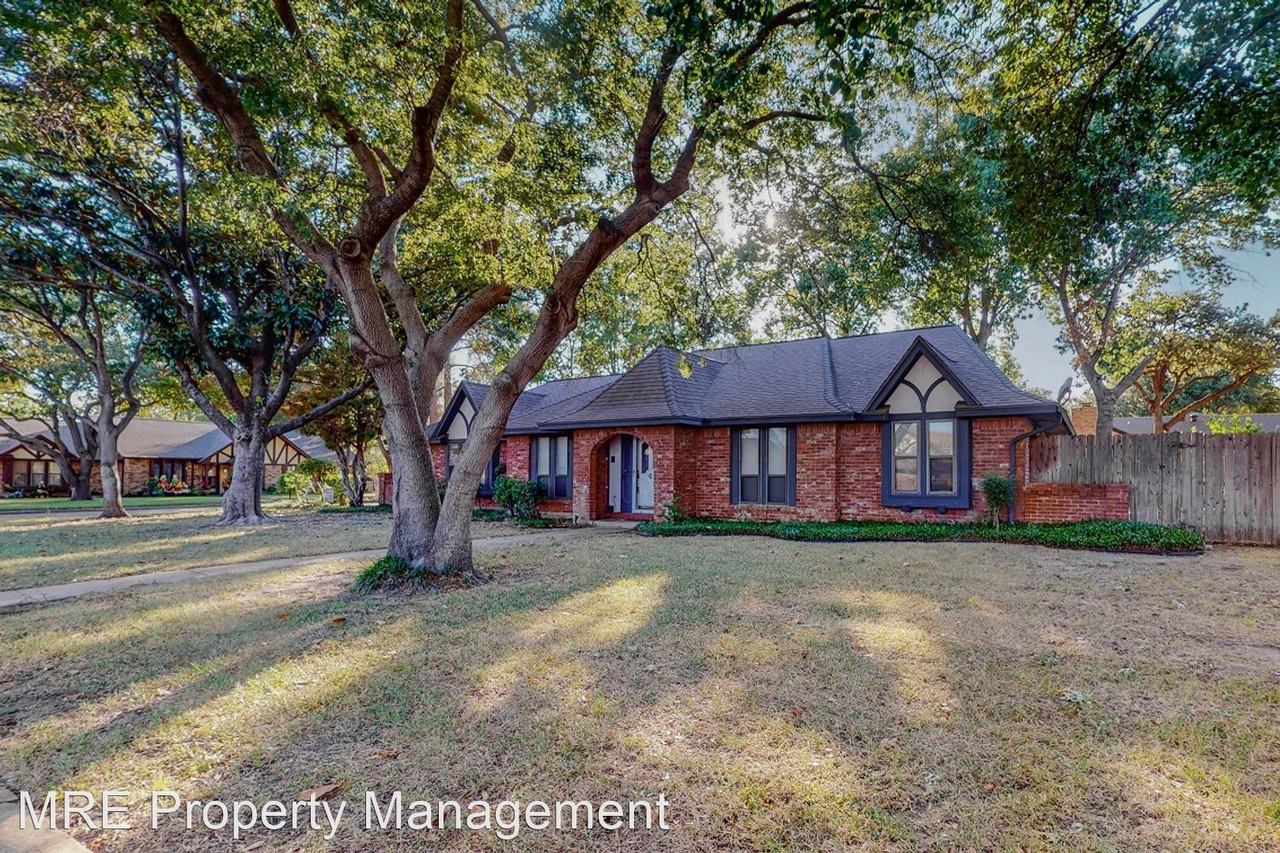 2313 Prince John Dr - Photo 2 of 43