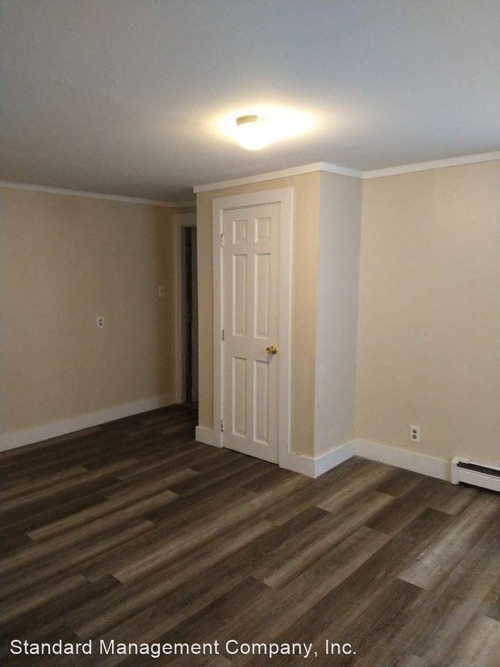 4 Otis St Apartments in Jay, ME 04239 Zumper