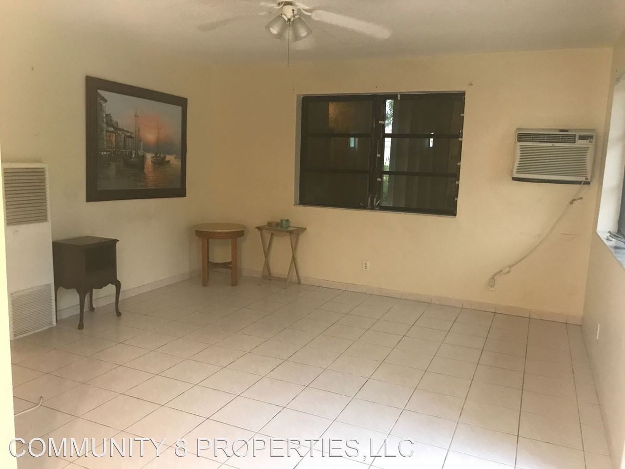 4235 SEAGRAPE DR - Photo 3 of 9