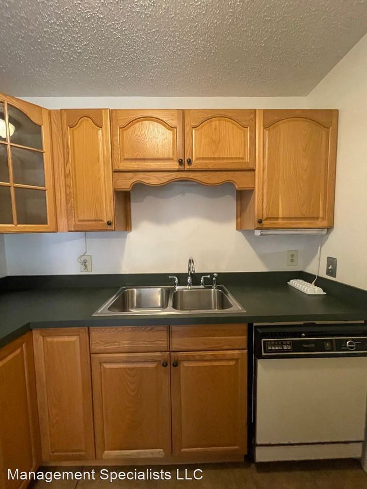 11003 Ridge Avenue - Photo 3 of 20