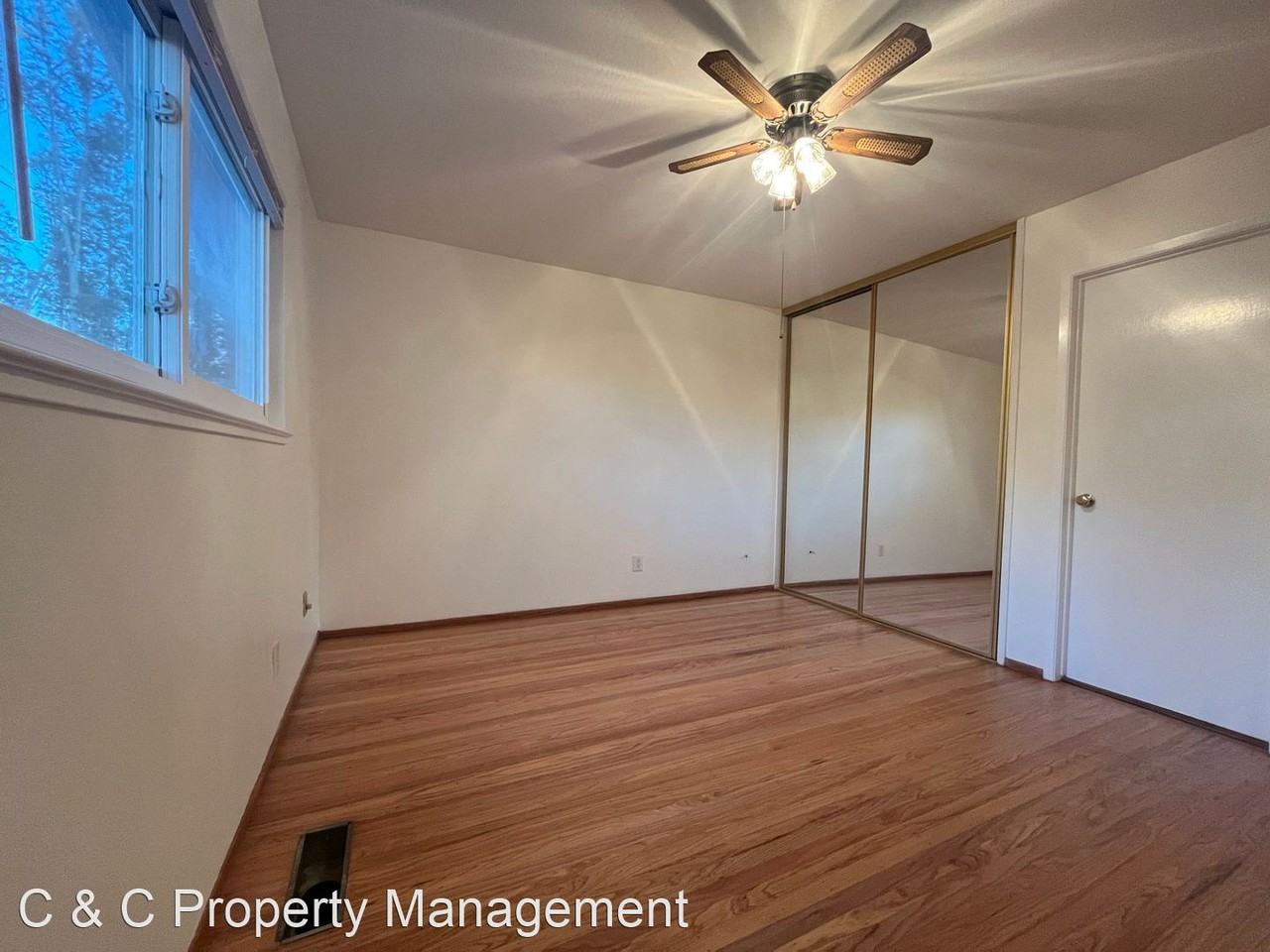 106 Cabrillo St - Photo 2 of 3