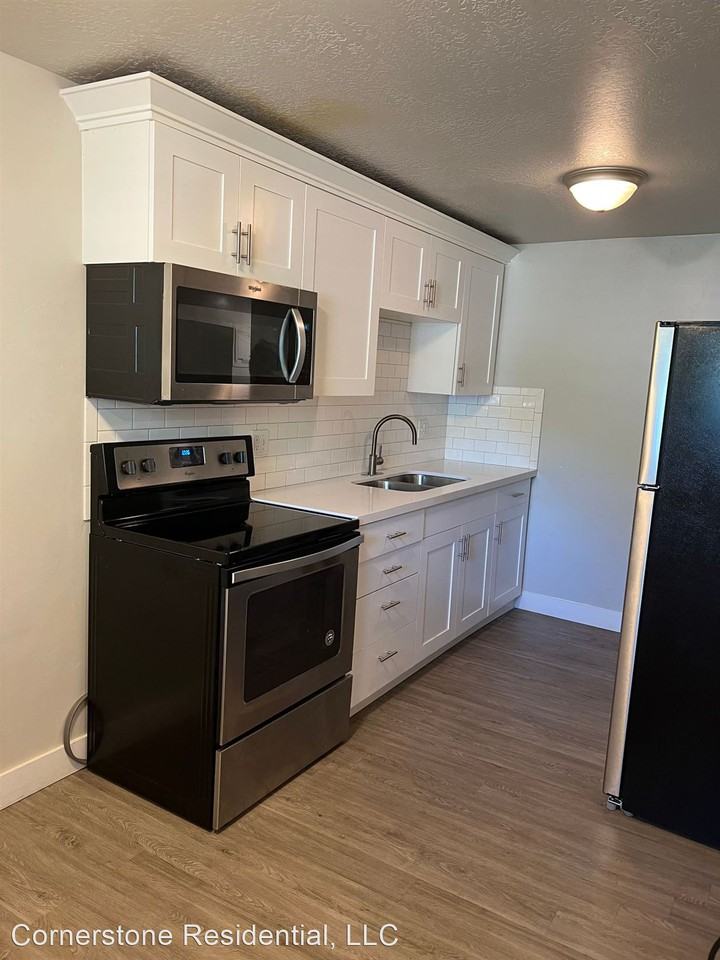 31 W 1600 N - Photo 3 of 15