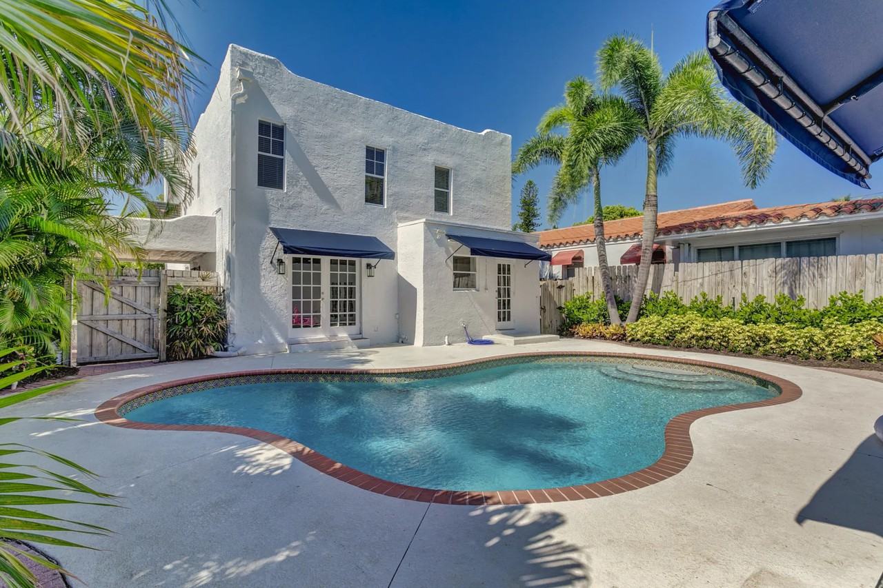 441 28th St - Photo 2 of 17