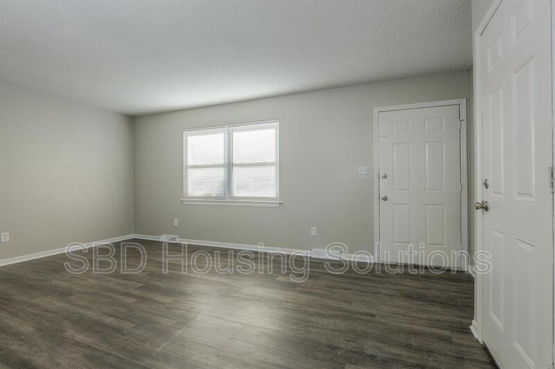 16104 Slater Ave - Photo 2 of 20