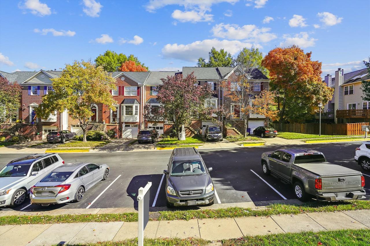 14705 Flower Hill Dr - Photo 3 of 30