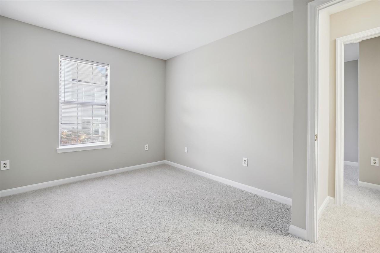 14705 Flower Hill Dr - Photo 5 of 30