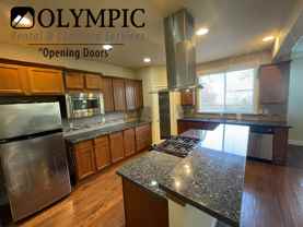 3838 19th Ave Ne - Photo 1 of 1
