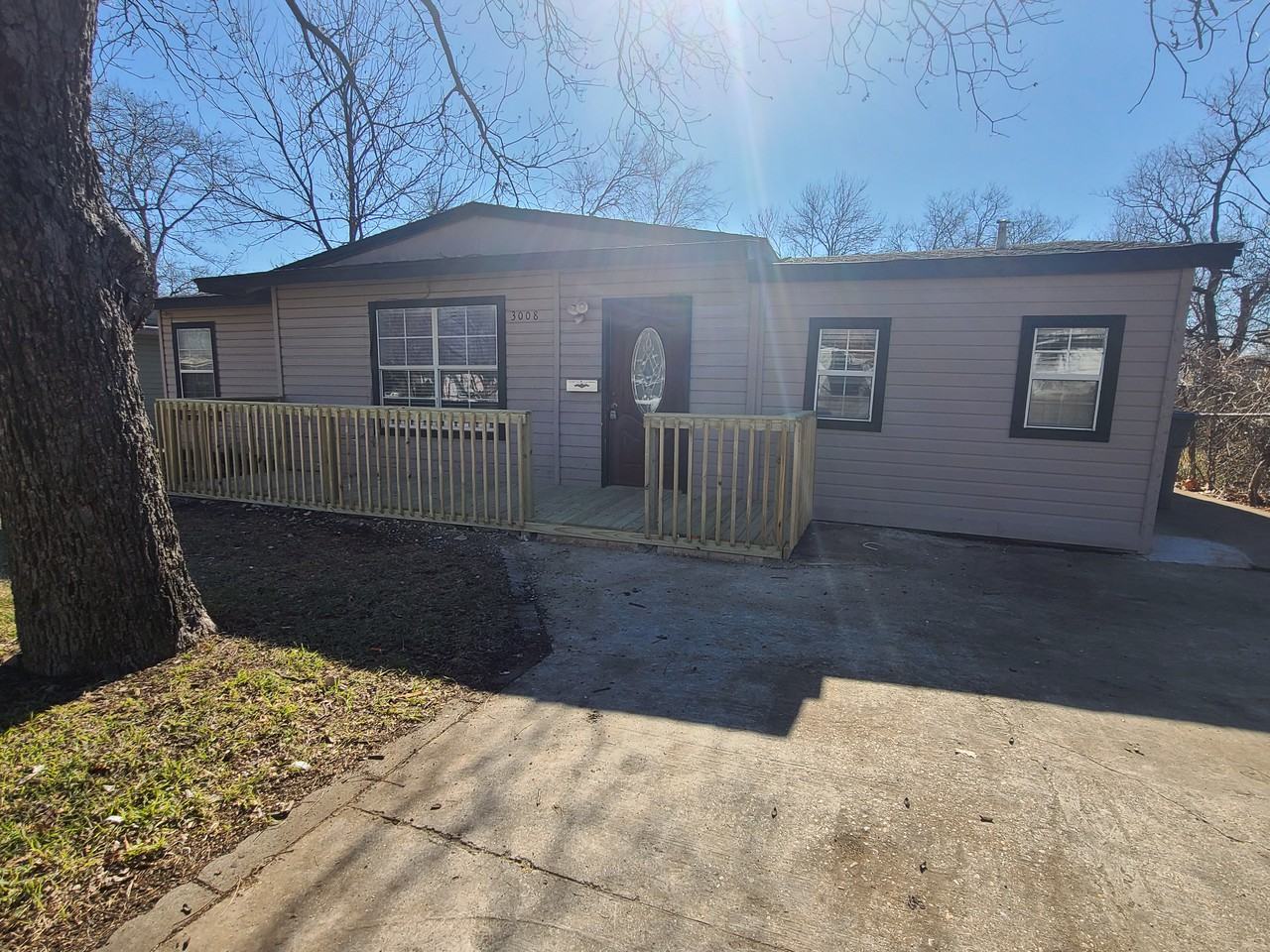 3008 Scottsbluff Dr