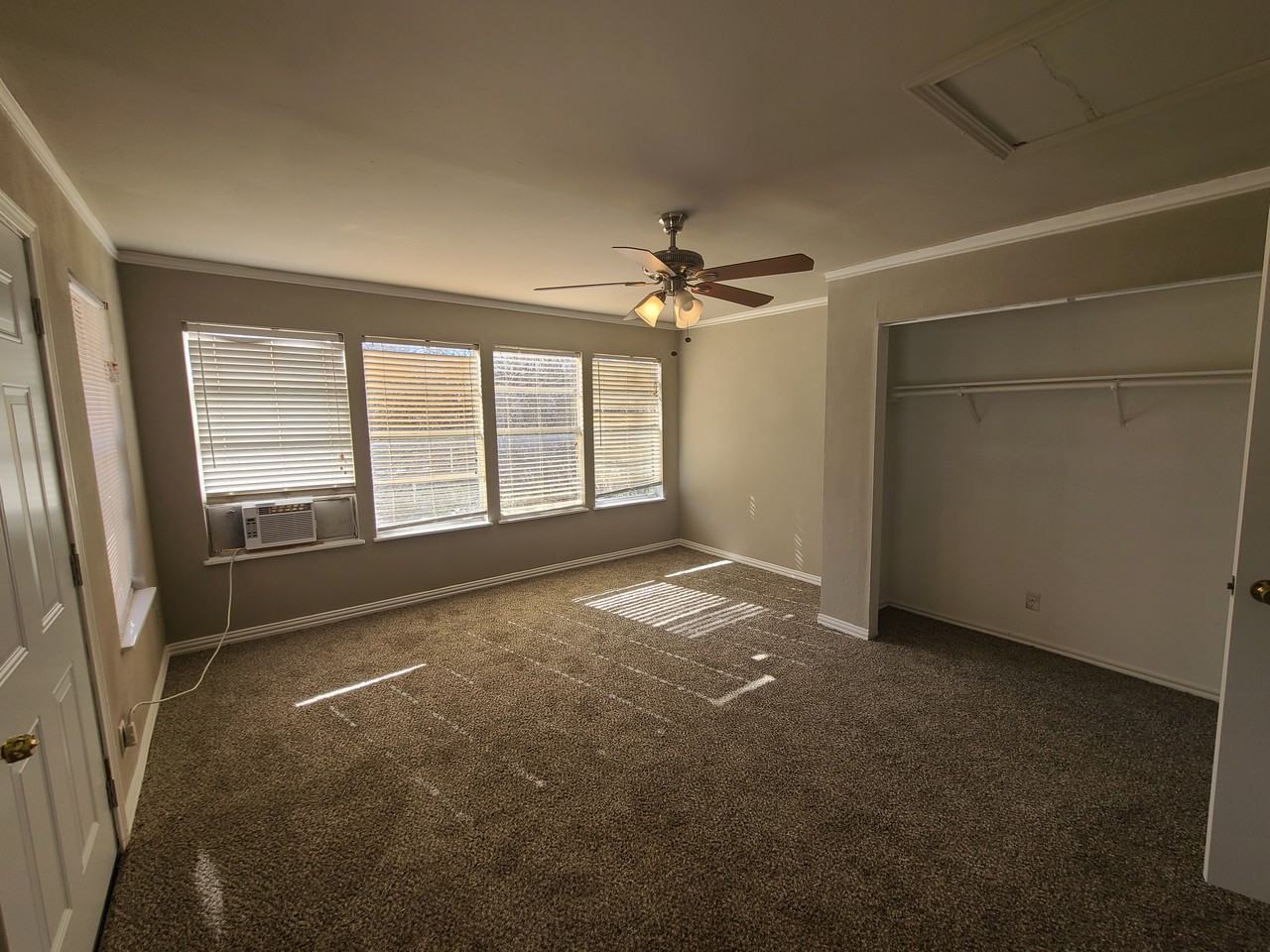 3008 Scottsbluff Dr - Photo 2 of 8