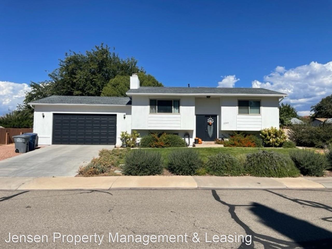 1240 W 670 N - Photo 2 of 34