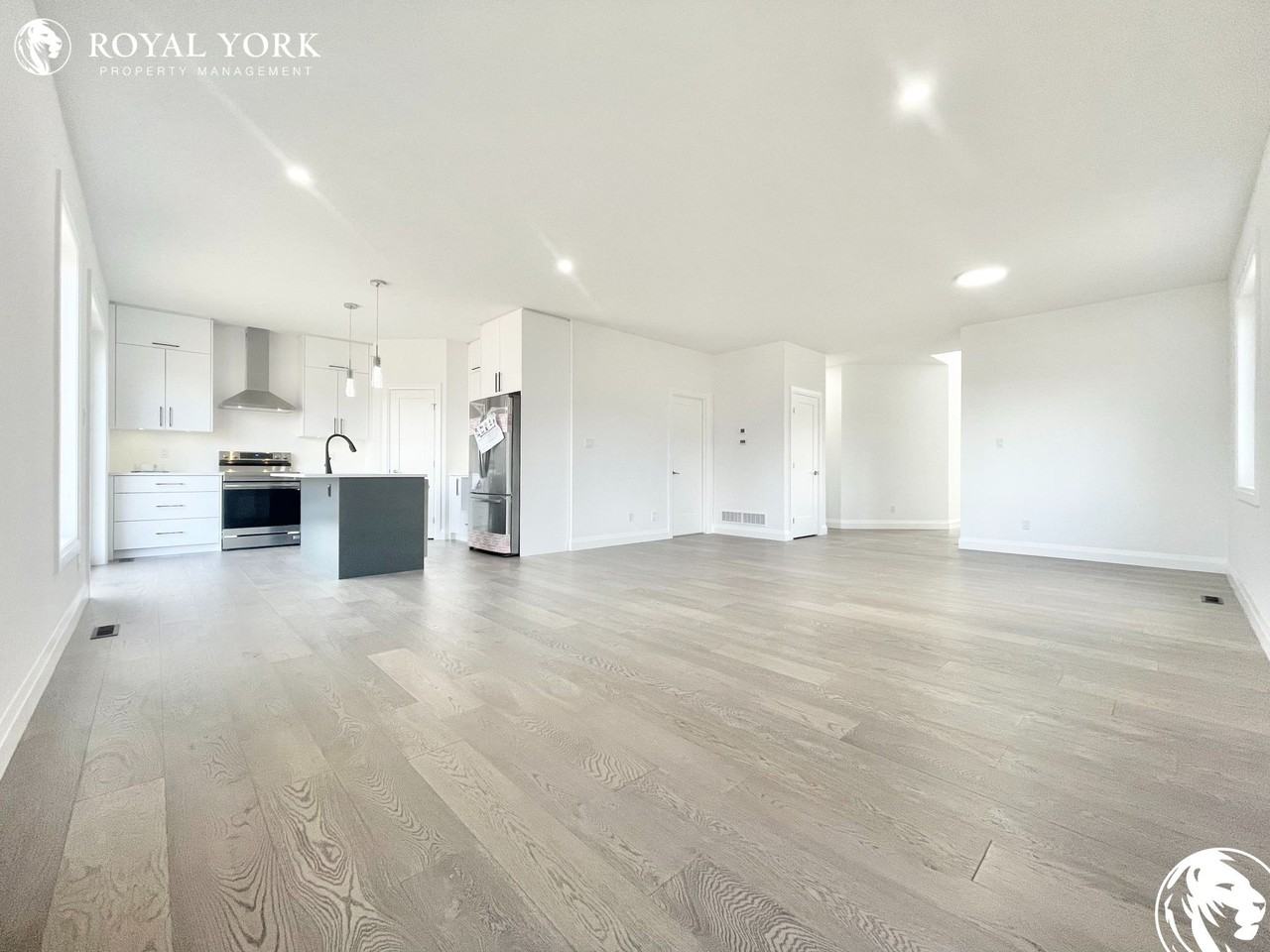 12 Kaiser Lane - Photo 3 of 41