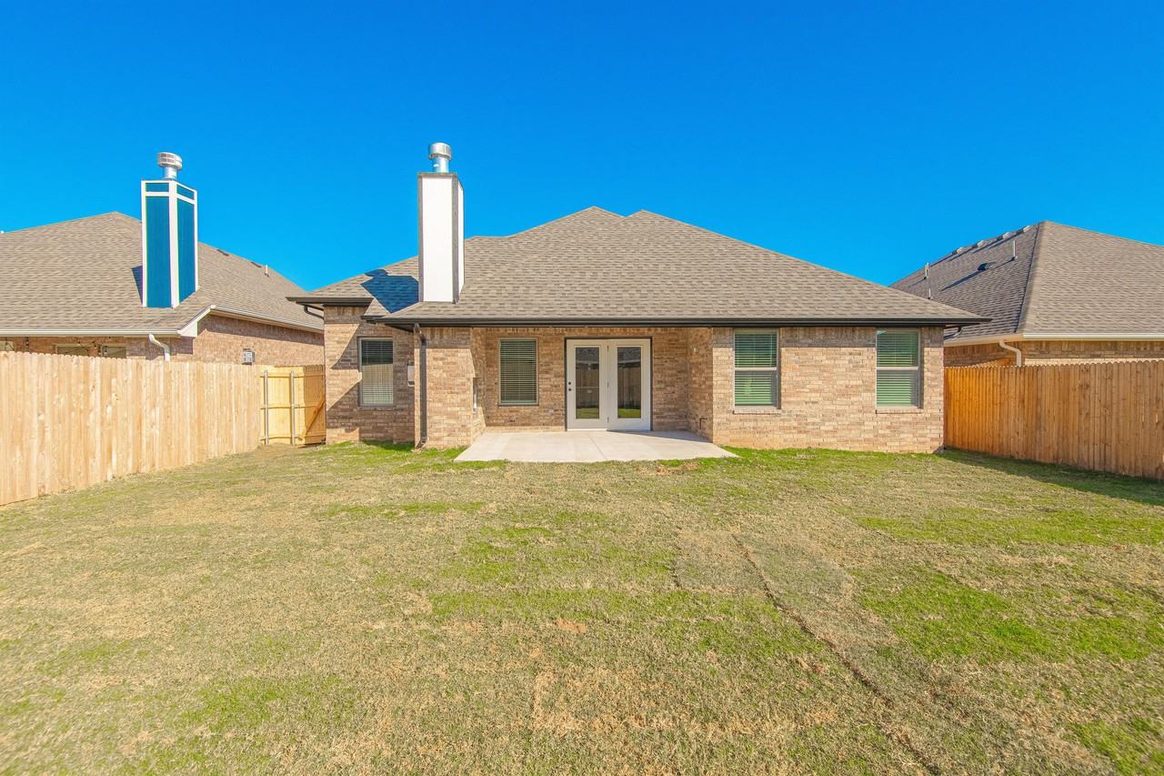 12101 Katie Ridge Rd #1 - Photo 4 of 31