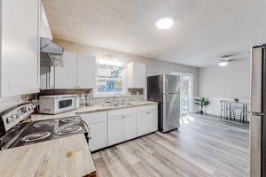 featured image of Rock Meadow Dr