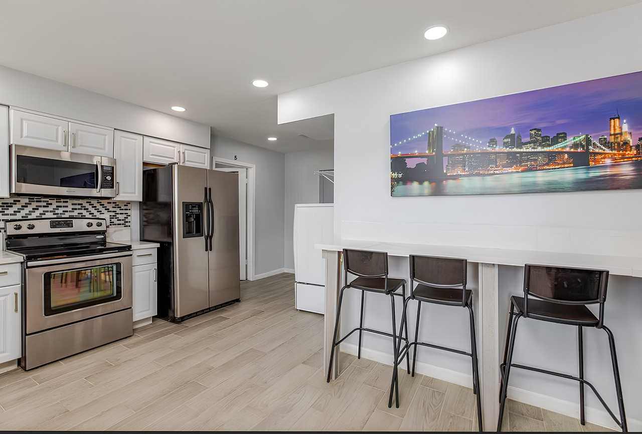 E Saint Louis Ave - Photo 4 of 8