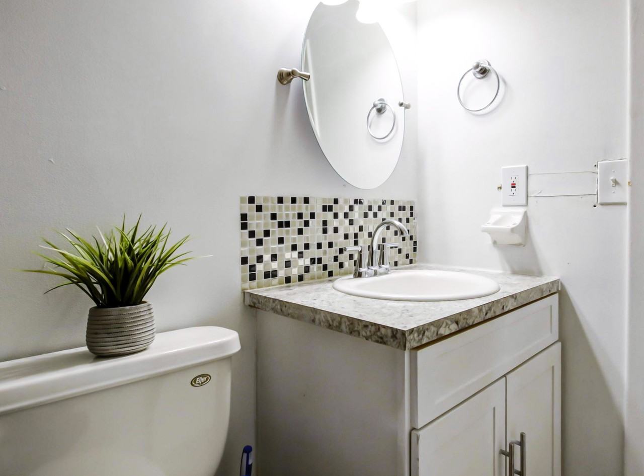 Sugarcreek Dr - Photo 2 of 12