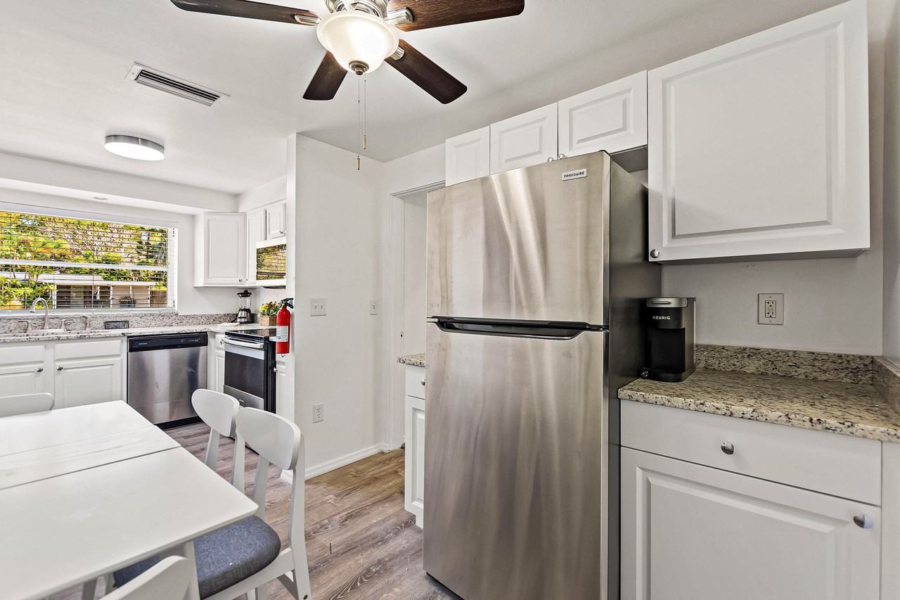 Groveland Ave - Photo 6 of 17