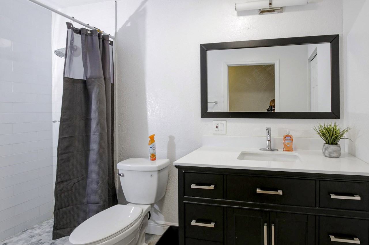 W Hamilton Ave - Photo 2 of 15