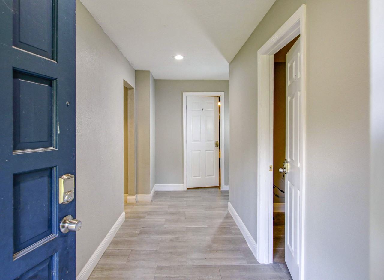 W Hamilton Ave - Photo 4 of 15