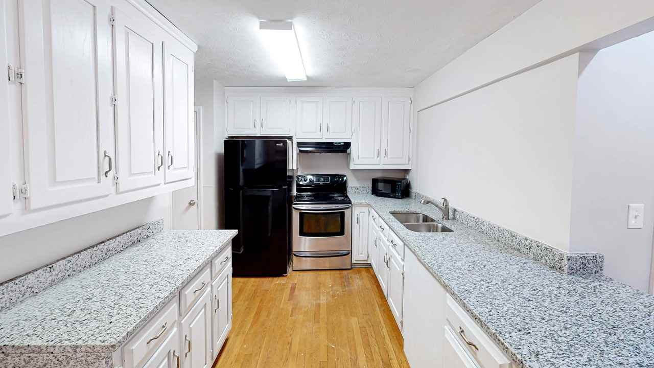 Bantry Ct - Photo 2 of 9