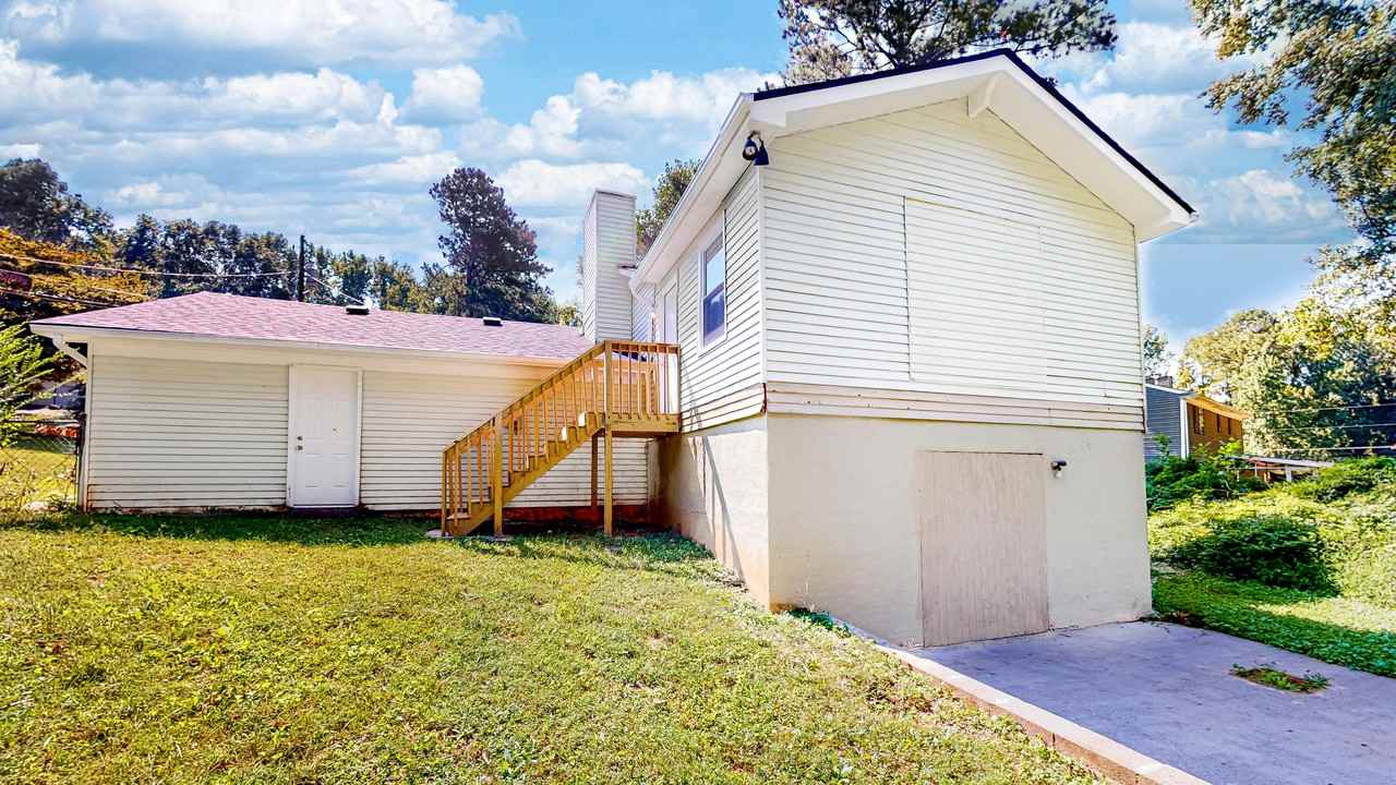 Bantry Ct - Photo 5 of 9