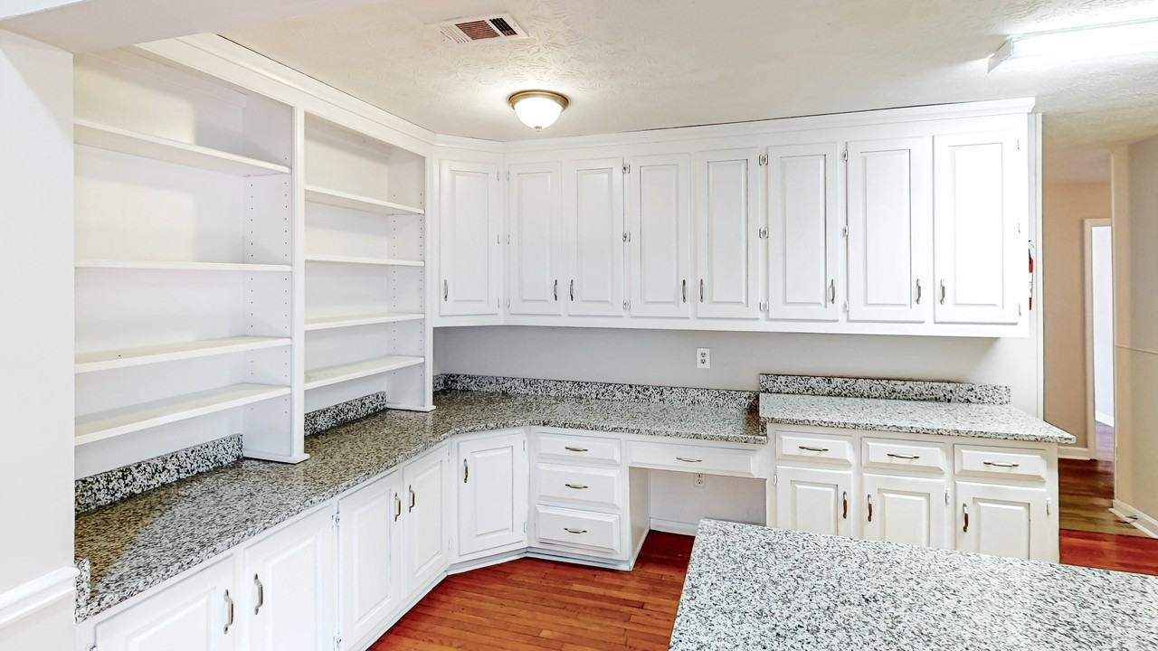 Bantry Ct - Photo 6 of 9