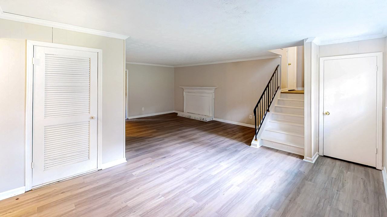 Bantry Ct - Photo 7 of 9