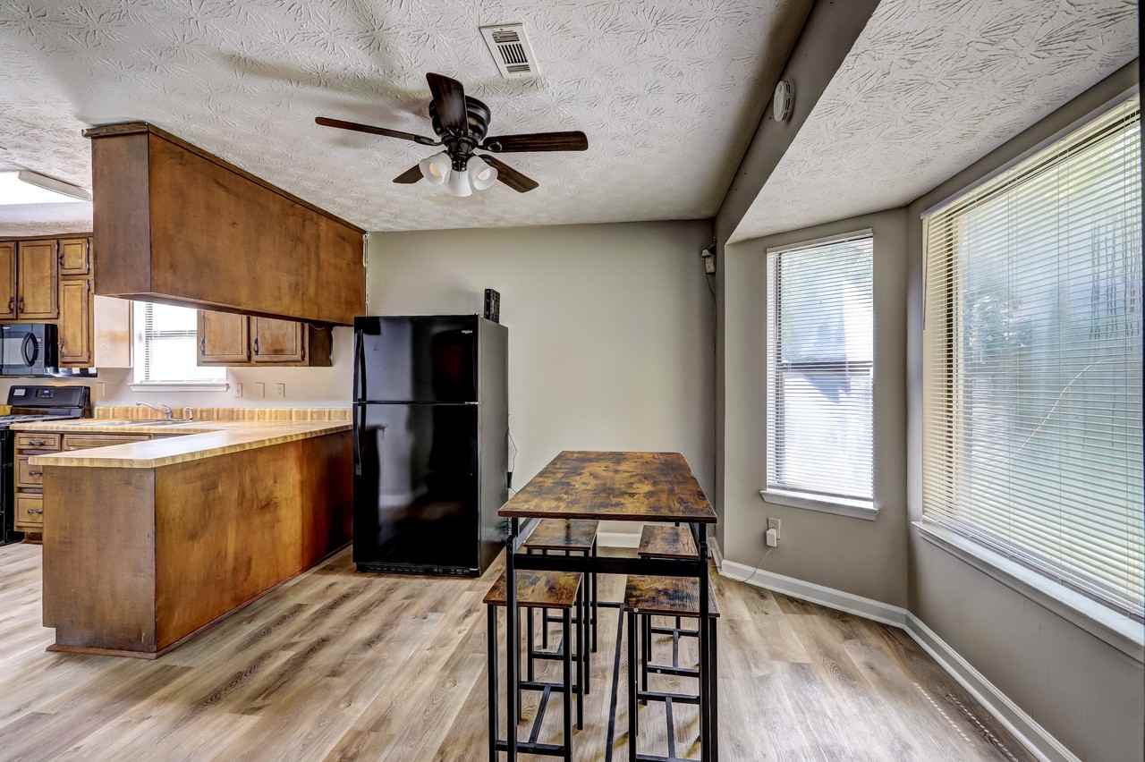 Raven Dr - Photo 4 of 6