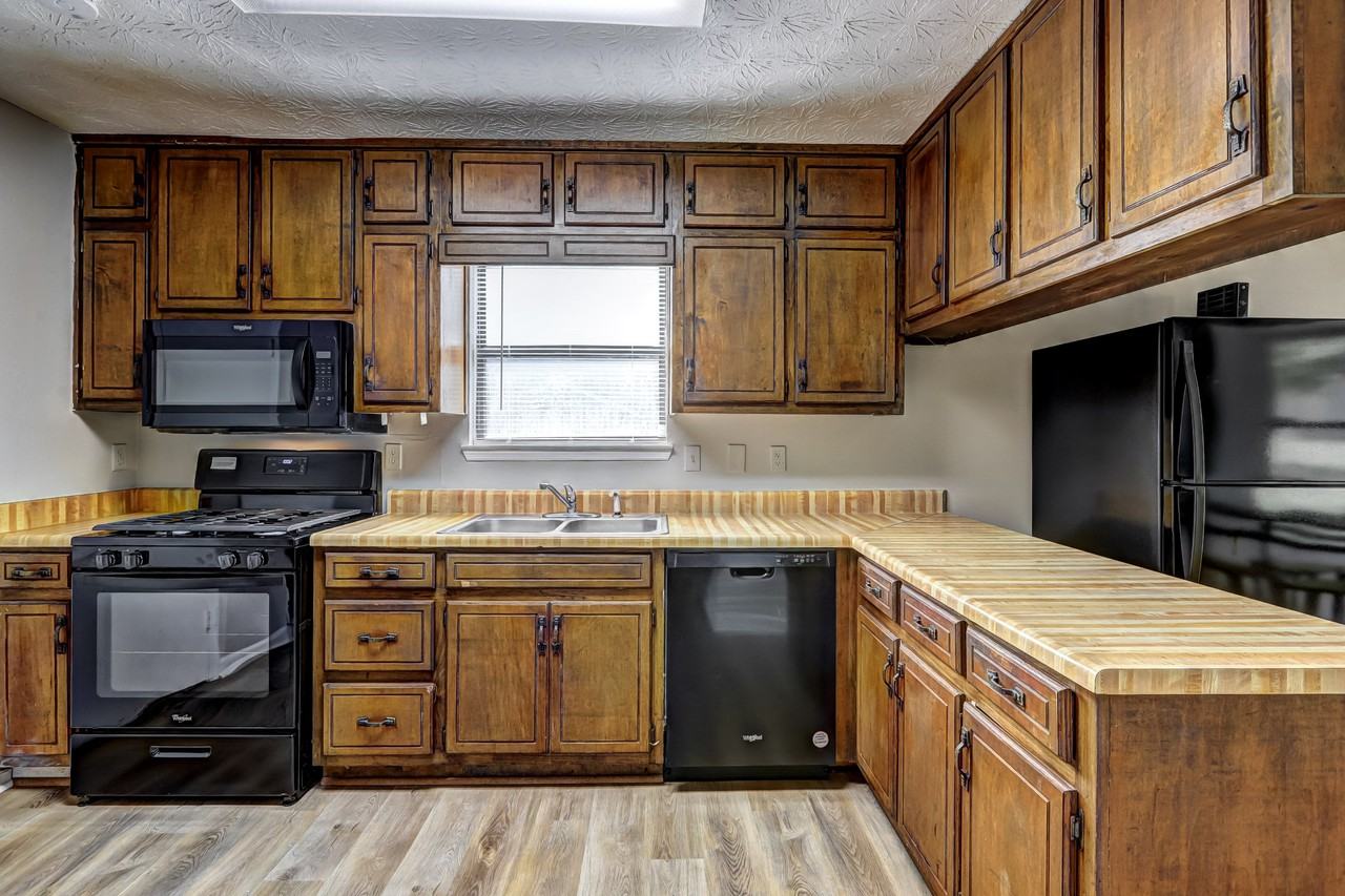 Raven Dr - Photo 5 of 6