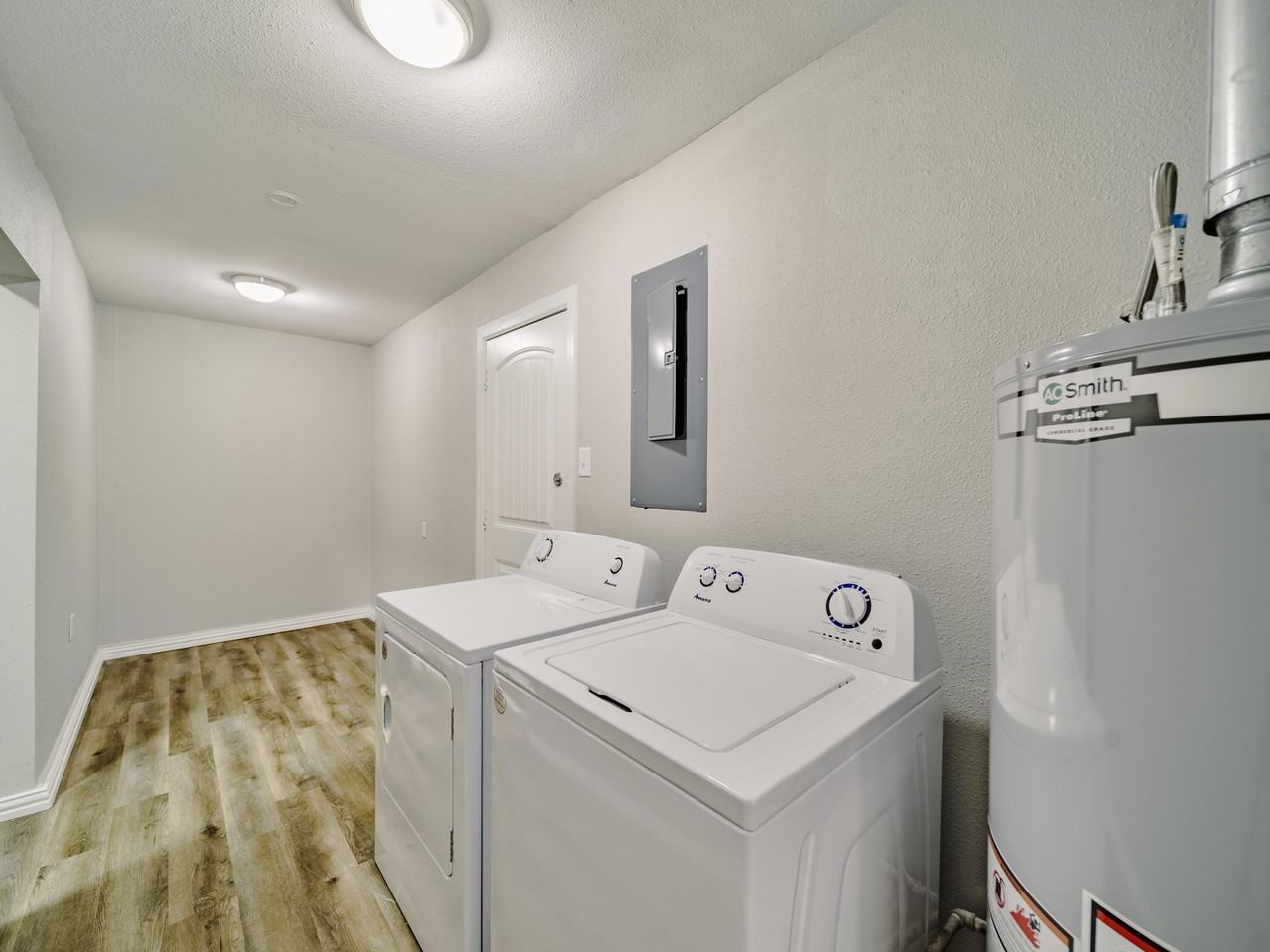 Twin Post Ct - Photo 4 of 6