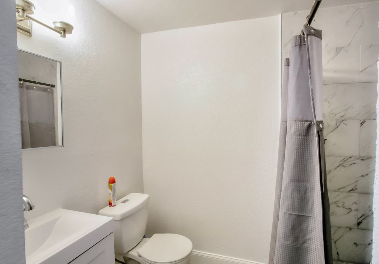 East Paris Street - Photo 4 of 23