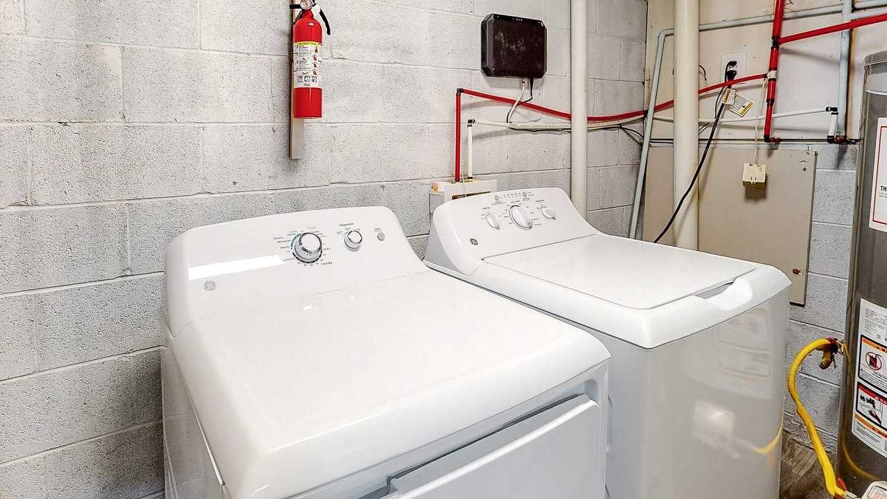 Leafwood Ln - Photo 5 of 12