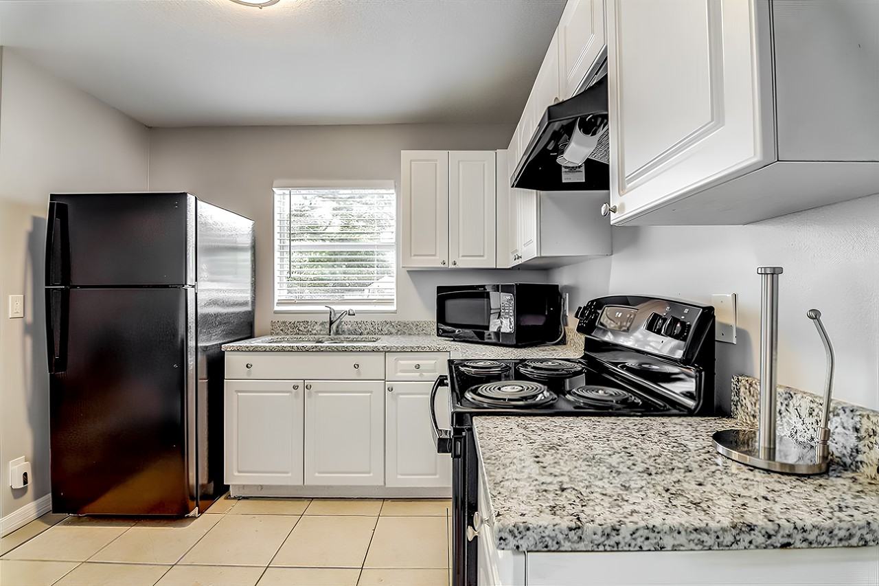 Webster St - Photo 5 of 8