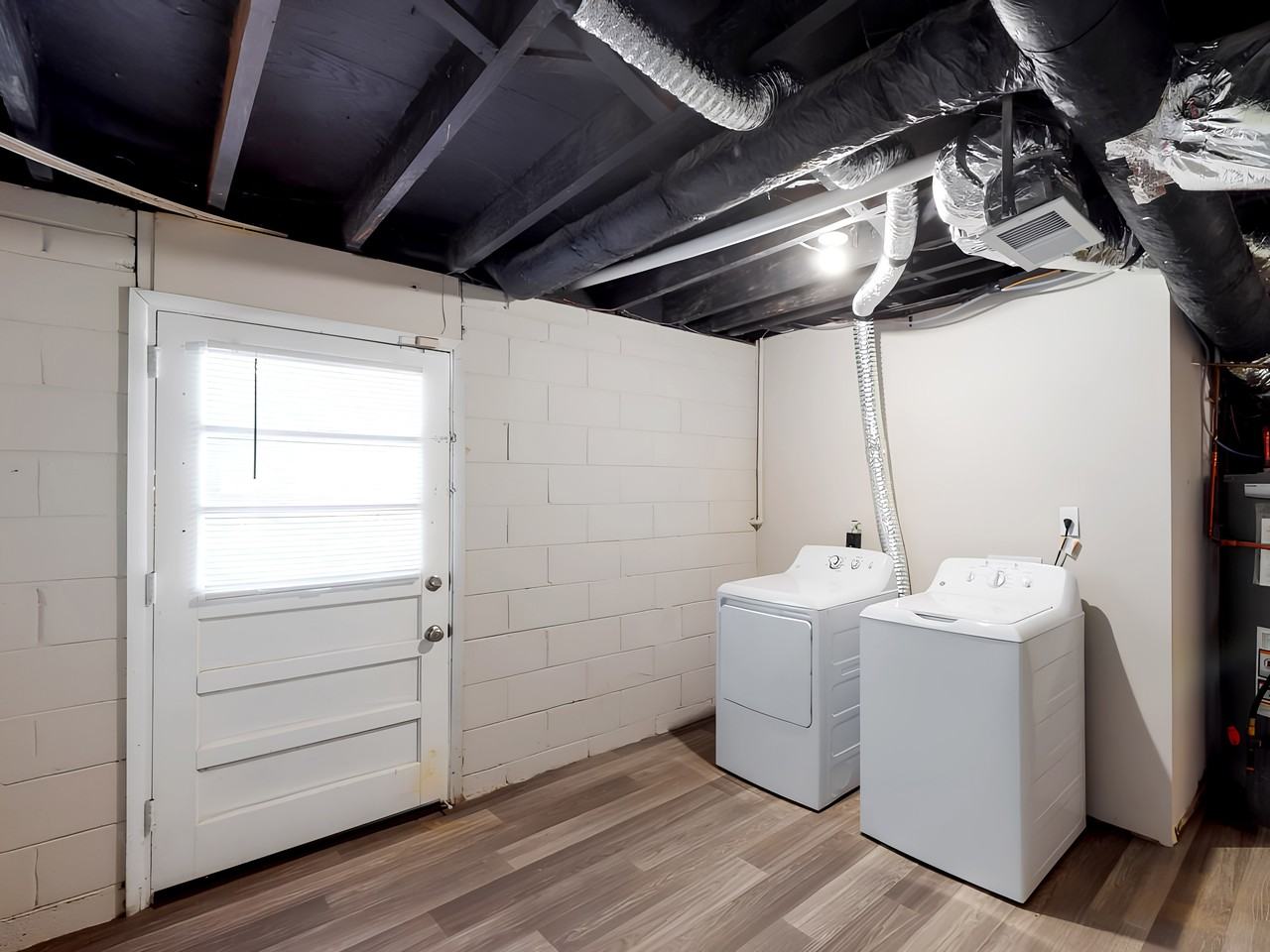 Greenwood Ln - Photo 7 of 14