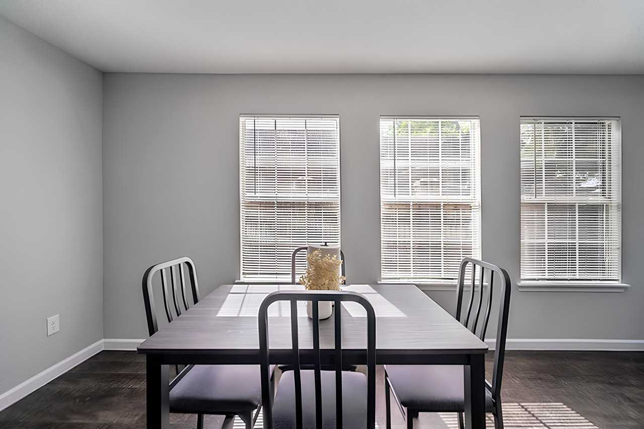 Windy Royal Dr - Photo 2 of 14