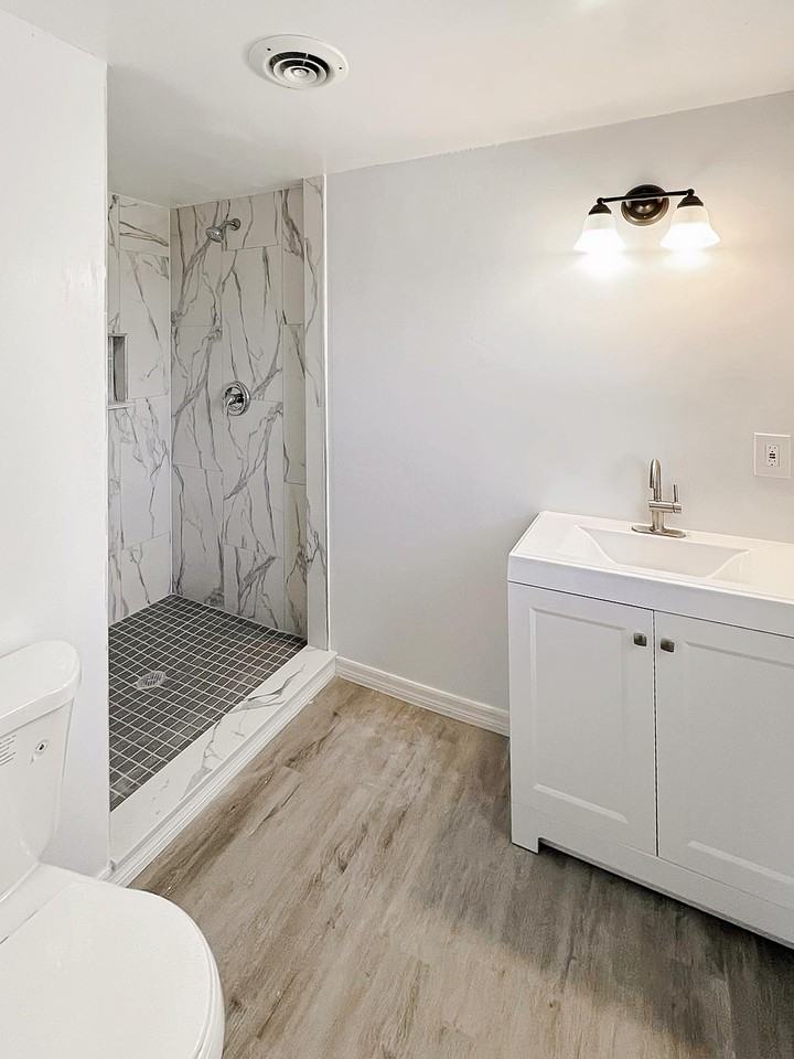 Carroll Dr - Photo 5 of 9